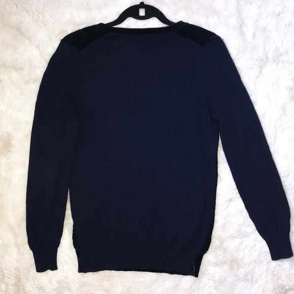 CASHEMIRE V-NECK SWEATER - Picture 5 of 6